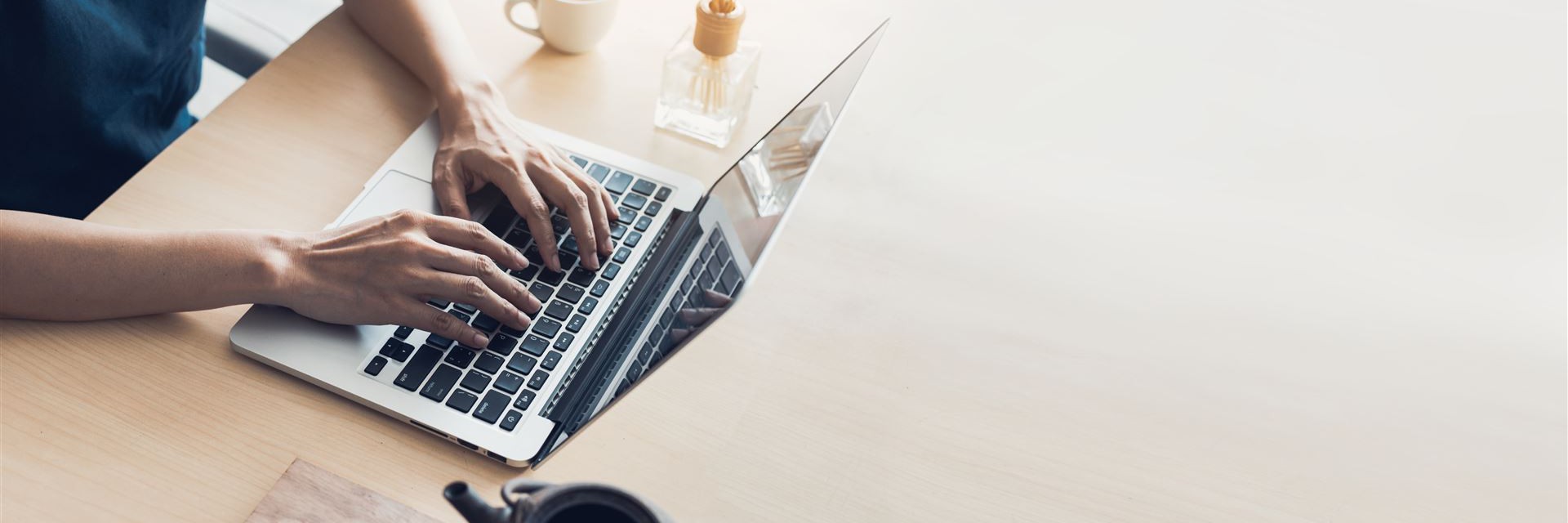 Arbeiten am Laptop